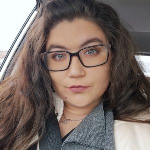 Meet your Posher, Lexy